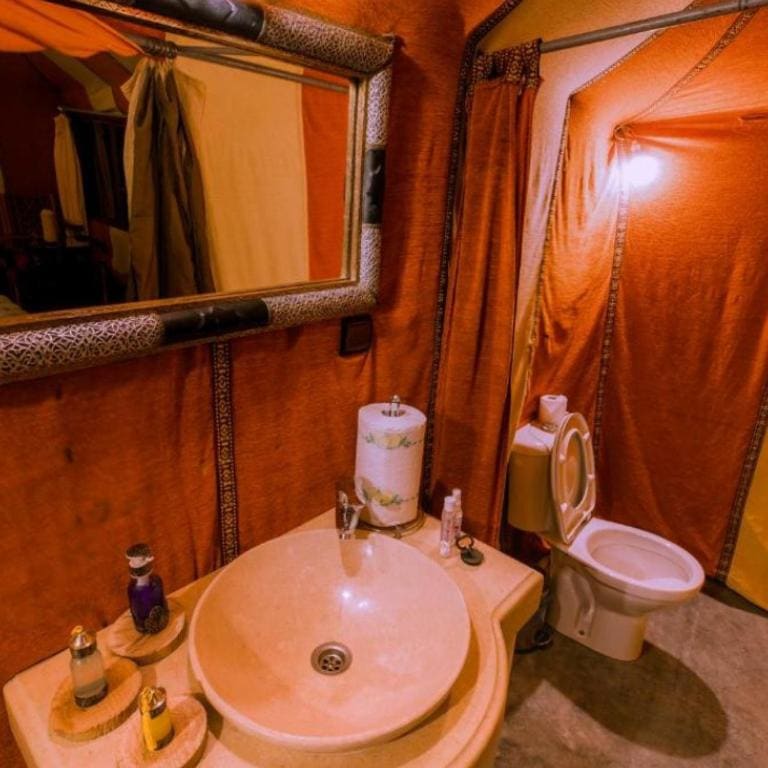Tent room - Image 3