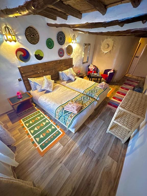 Standard Twin Room room - Image 3