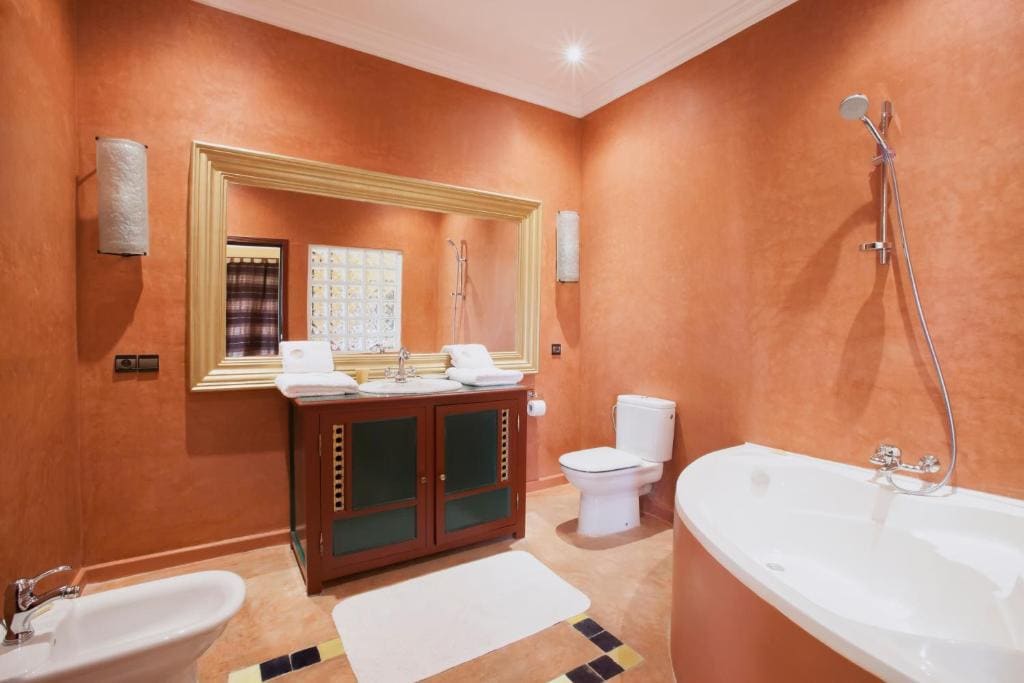 Fauve Room room - Image 3