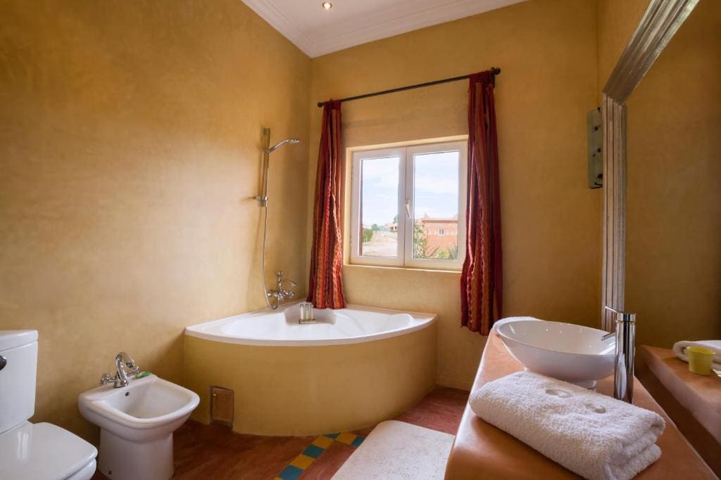 Ocean Room room - Image 2