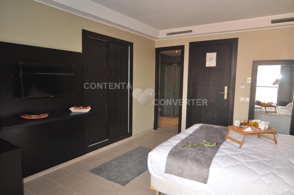 Family Two-Bedroom Suite room - Image 3