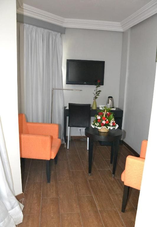 Sun Suite room - Image 1