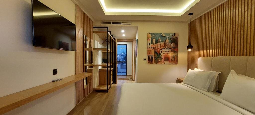Double or Twin Room with Shower room - Image 2