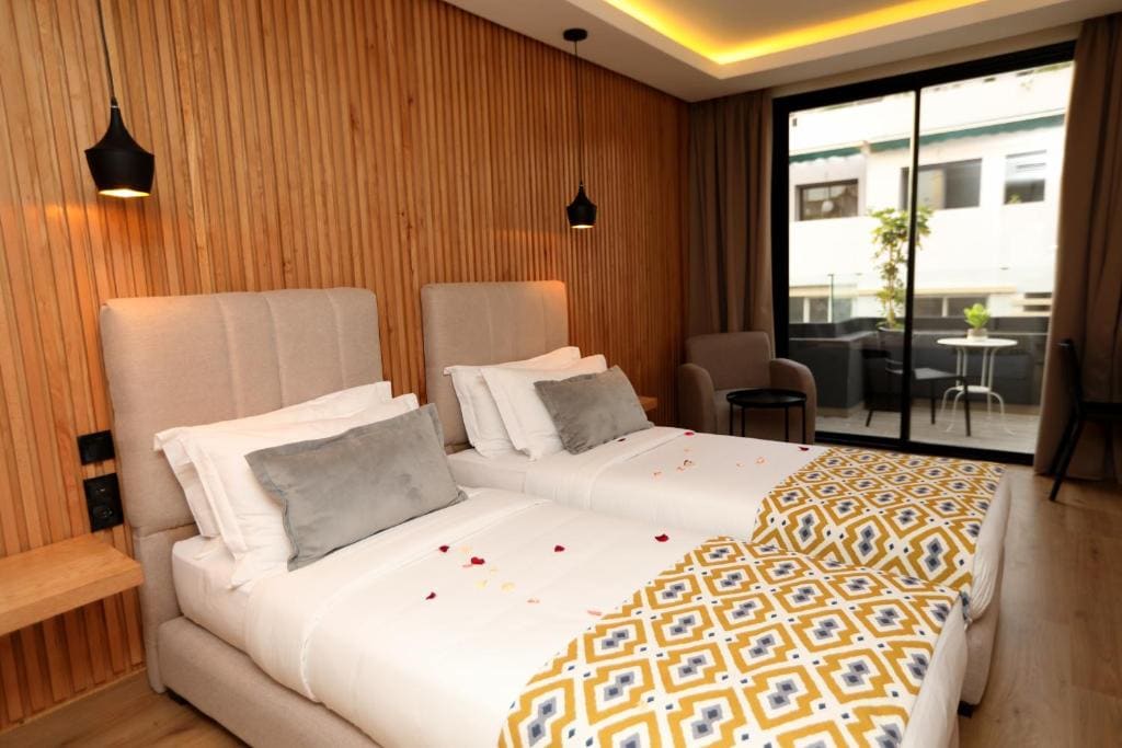 Deluxe Double or Twin Room with Balcony room - Image 2