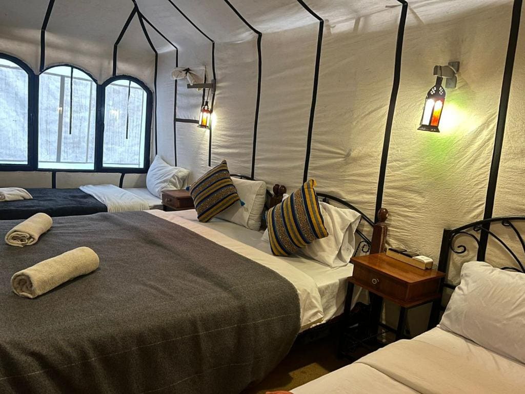 Tent room - Image 3