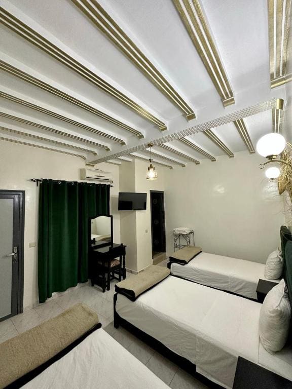 Comfort Triple Room room - Image 1