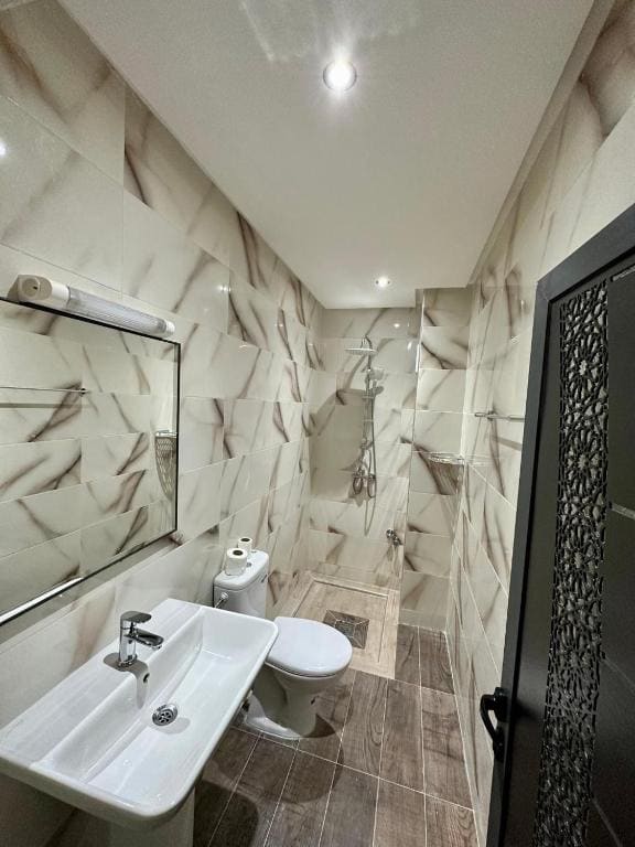 Comfort Triple Room room - Image 3