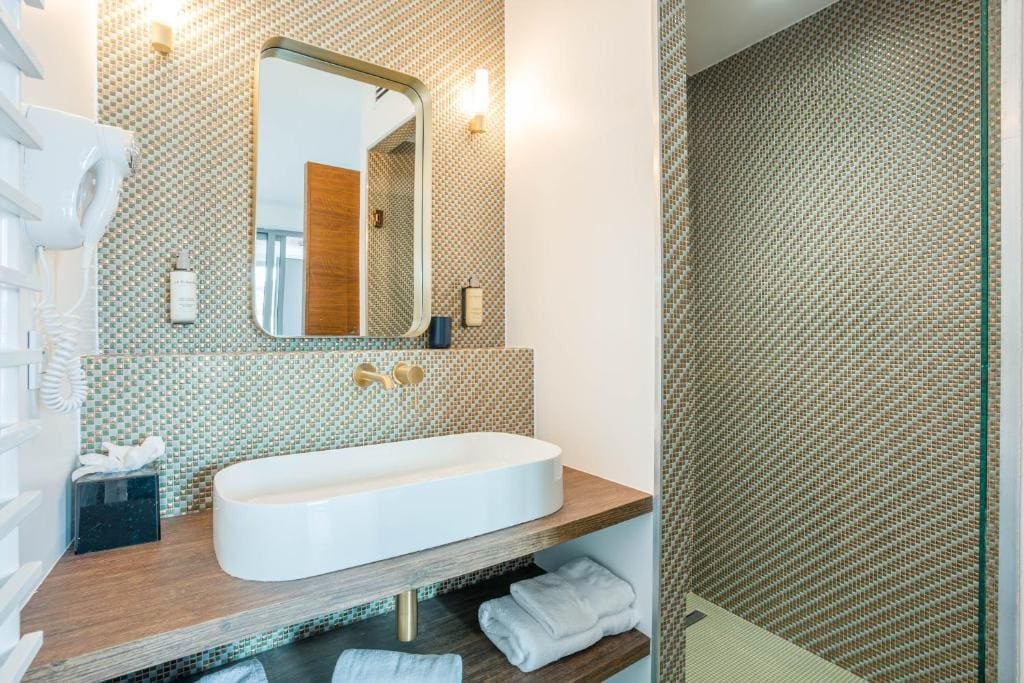 Large Double Room room - Image 3