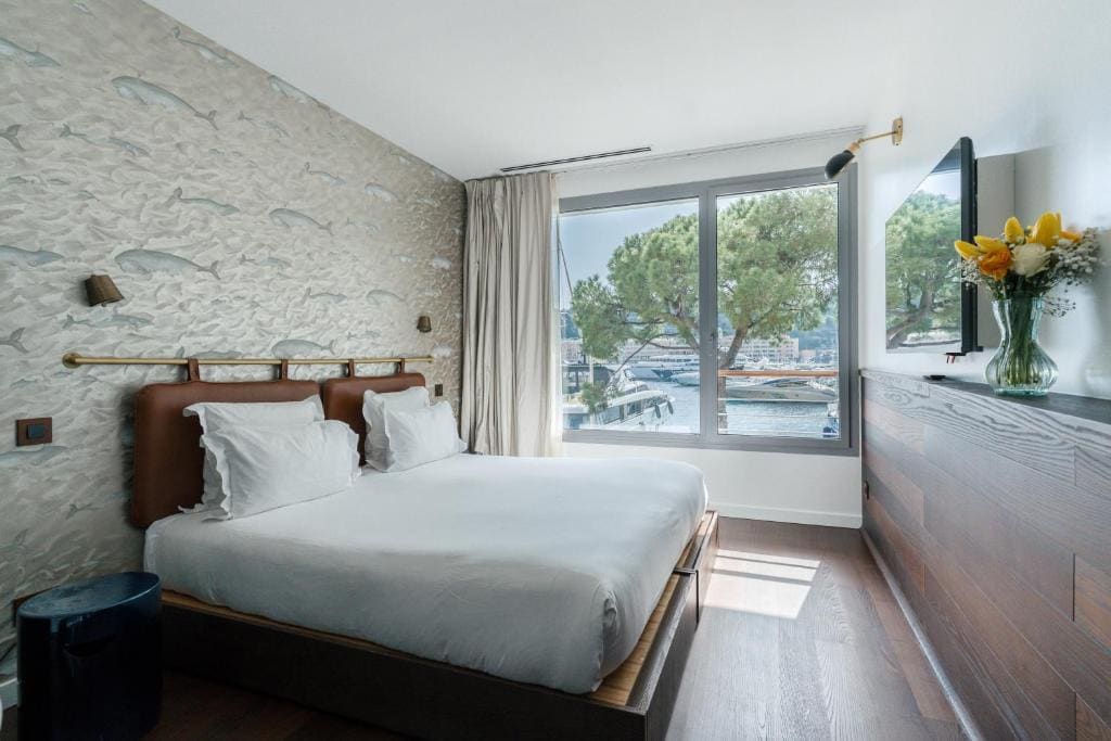 Double Room with Sea View room - Image 2