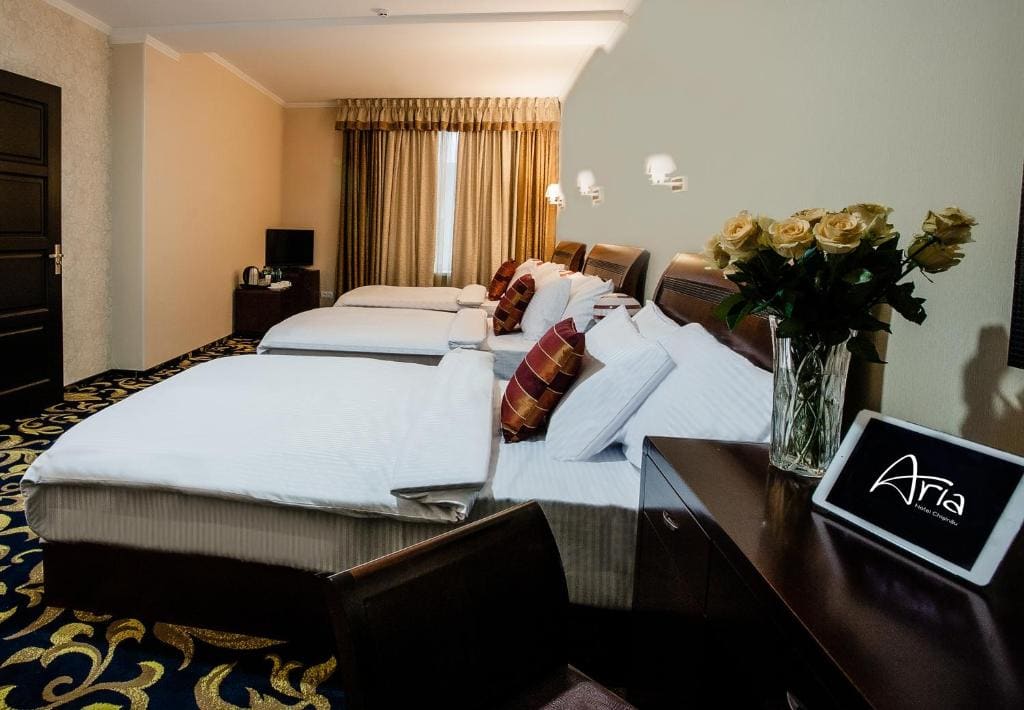 Deluxe Triple Room room - Image 1