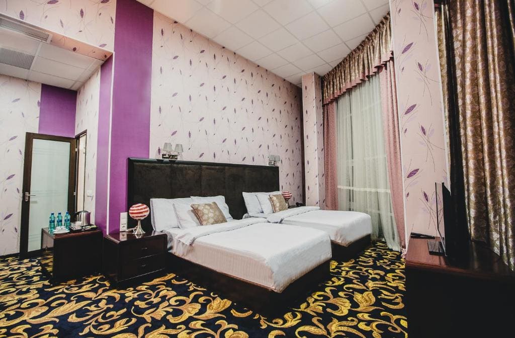 Deluxe Twin Room room - Image 1