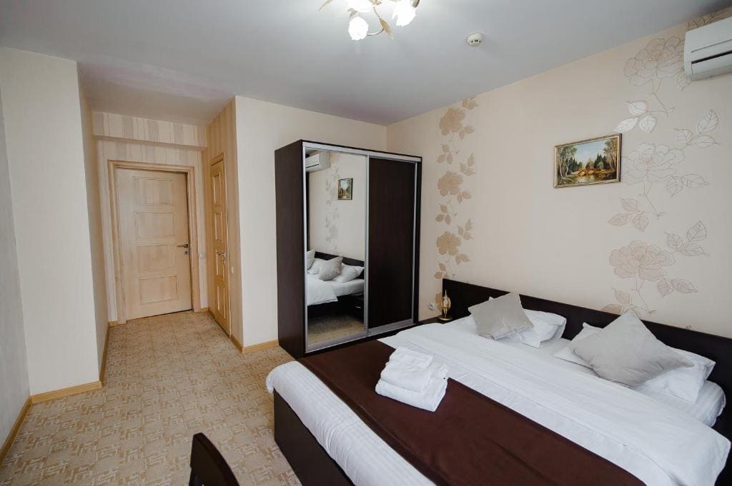 Comfort Double Room room - Image 2