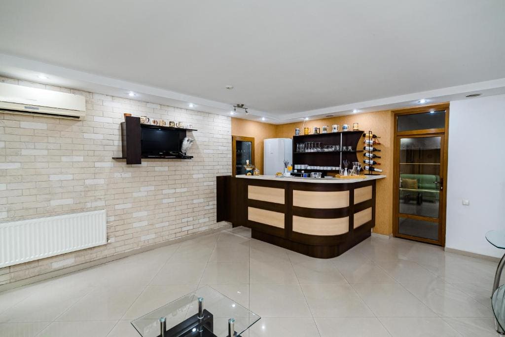 Large Double Room room - Image 3