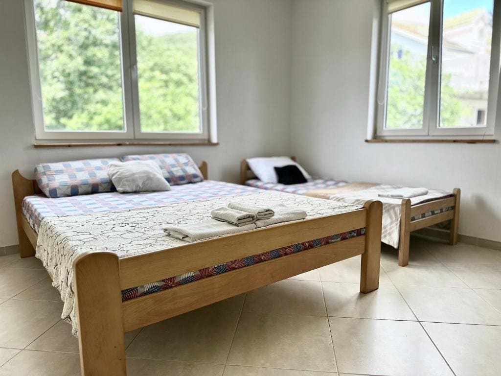 Triple Room with Garden View room - Image 3