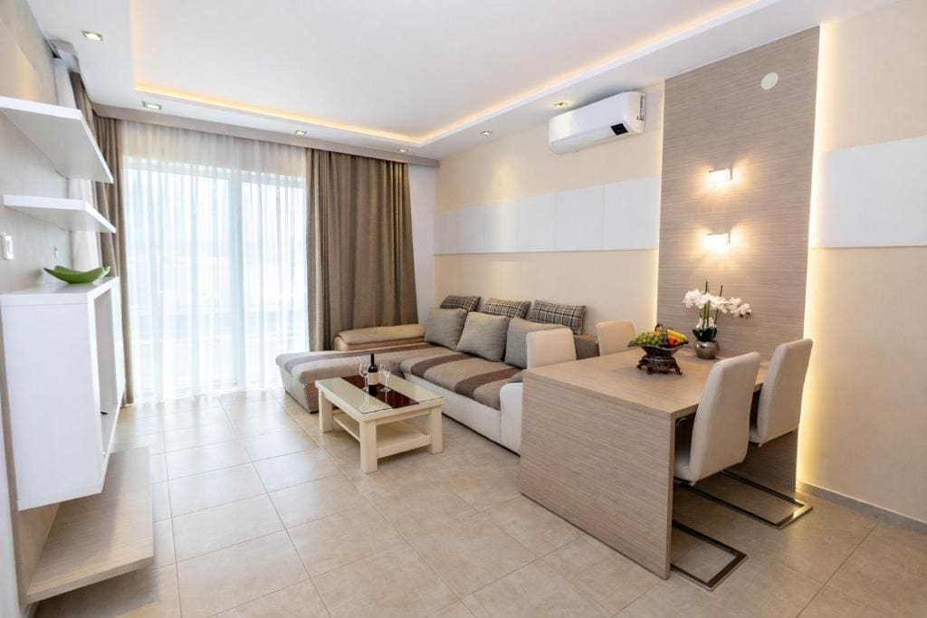 Apartment with Sea View room - Image 3