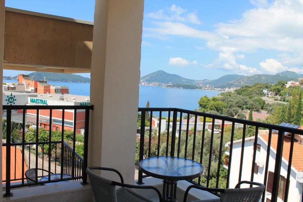 Double Room with Terrace and Sea View room - Image 1