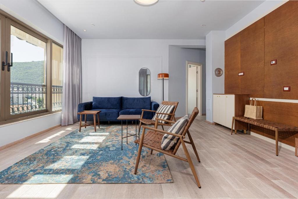 Three-Bedroom Suite room - Image 1
