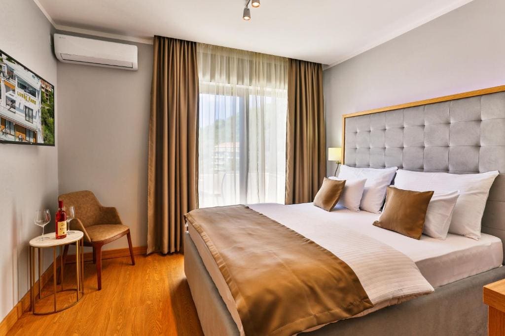 Special Offer - Superior Double Room with Sea View with Dinner Included room - Image 3