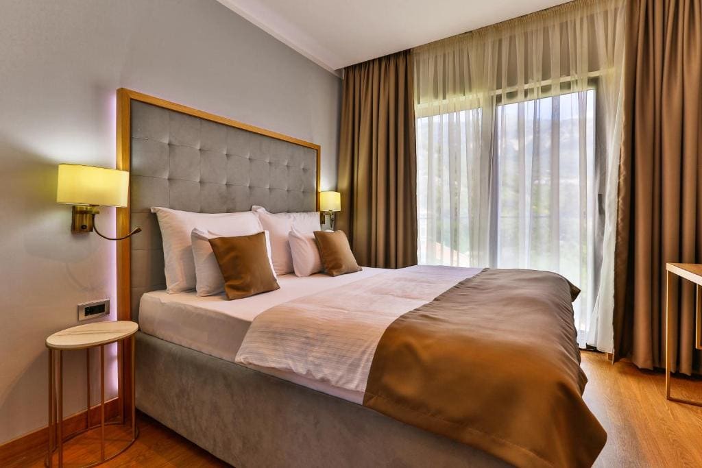 Deluxe Suite with Sea View room - Image 1
