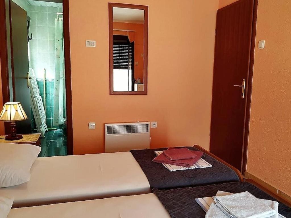 Twin Room with Terrace room - Image 2