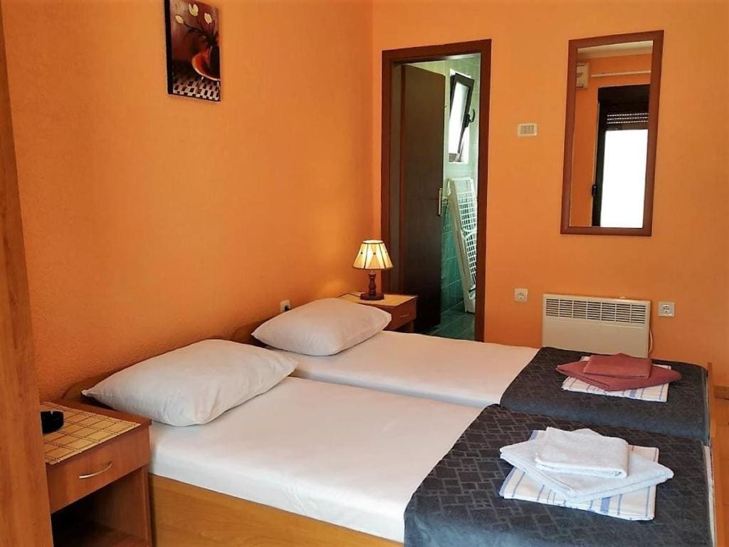 Twin Room with Terrace room - Image 3