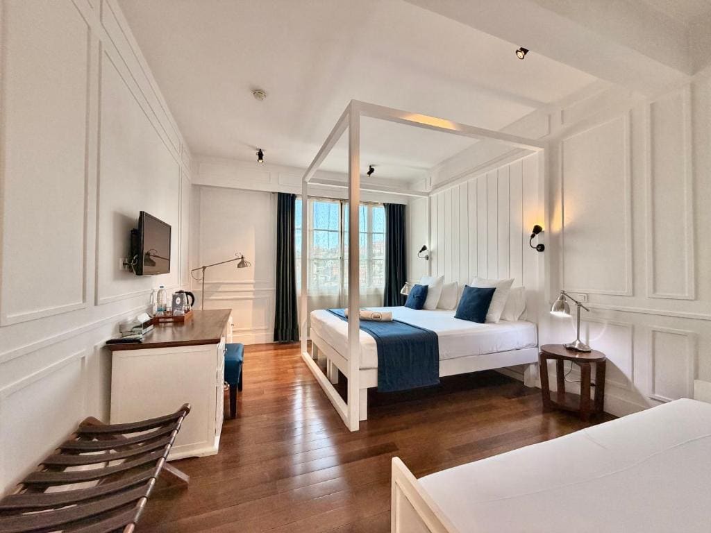 Superior Double Room room - Image 3