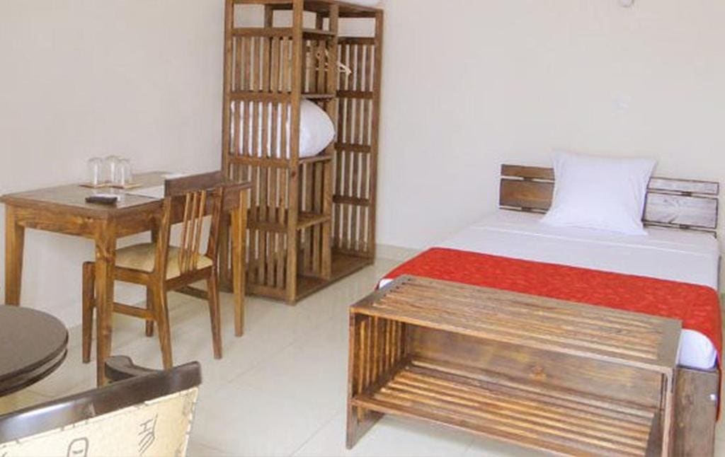 Family Room room - Image 3
