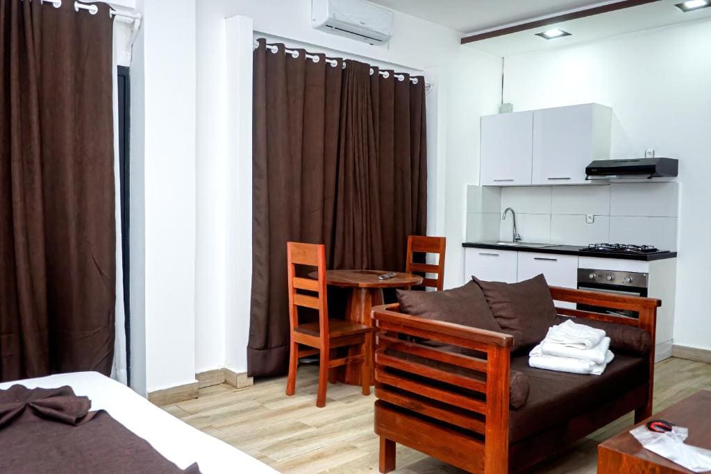 Deluxe Room room - Image 3