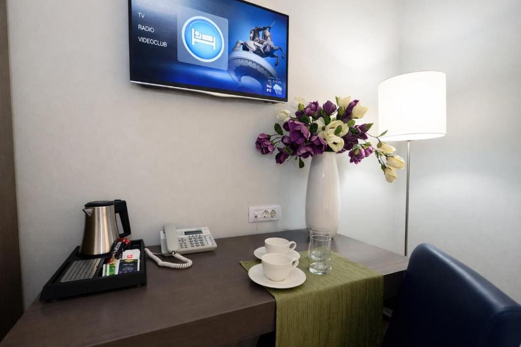 Superior Double or Twin Room with City View room - Image 3