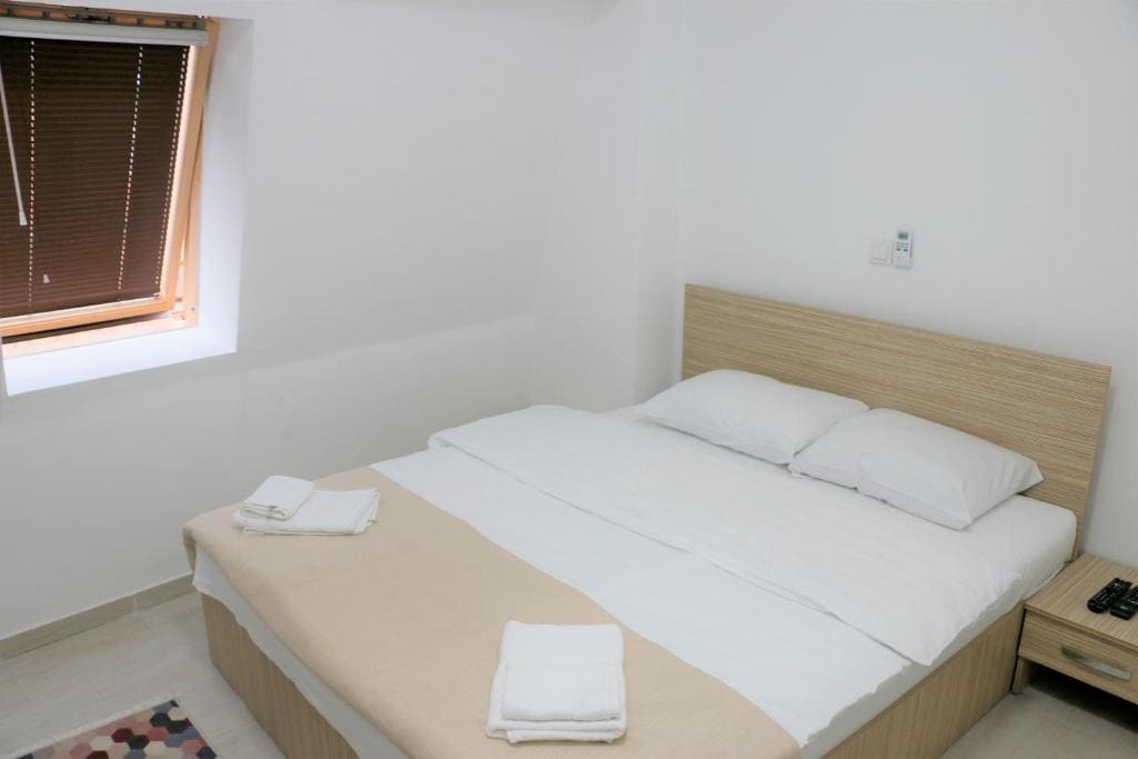 Deluxe King Room room - Image 1