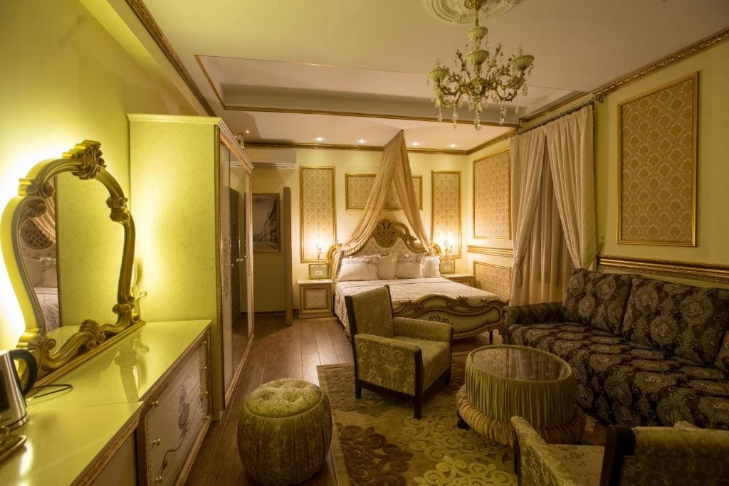King Room with Balcony room - Image 2