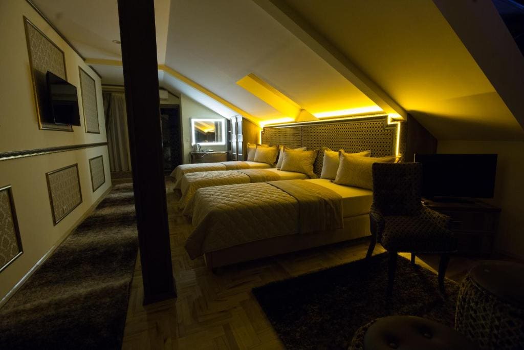 Triple Room with Balcony room - Image 3