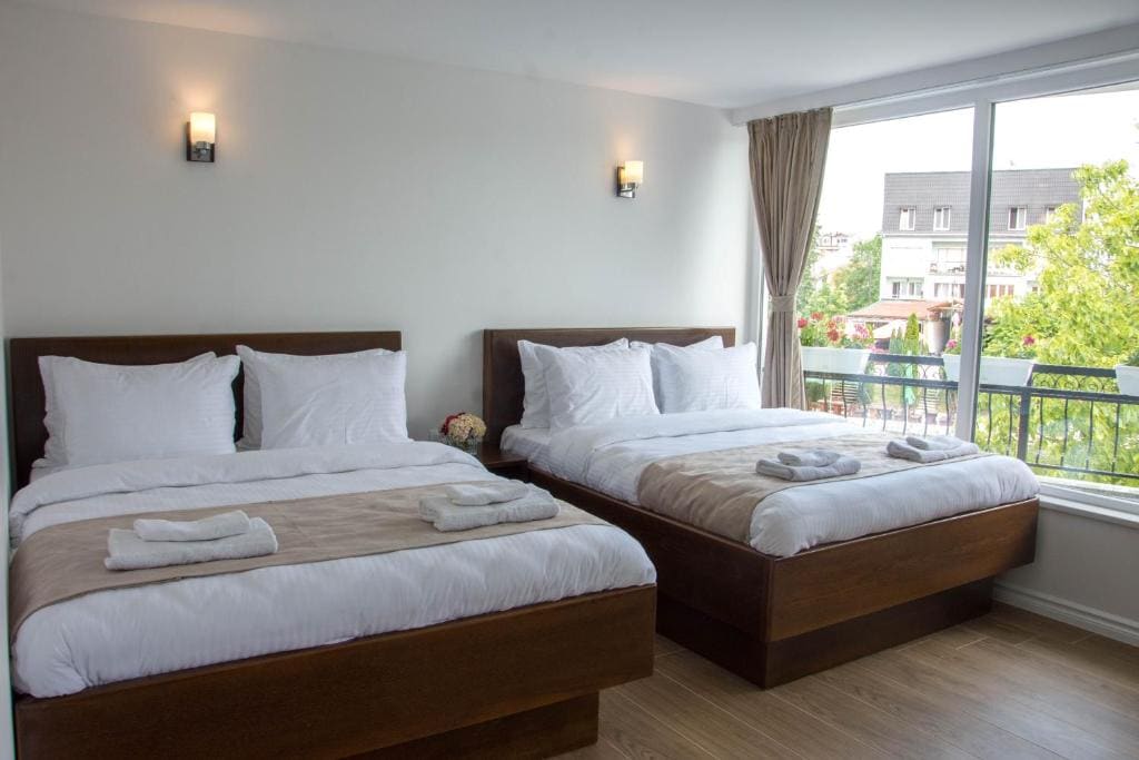 Deluxe Double or Twin Room with River View room - Image 3