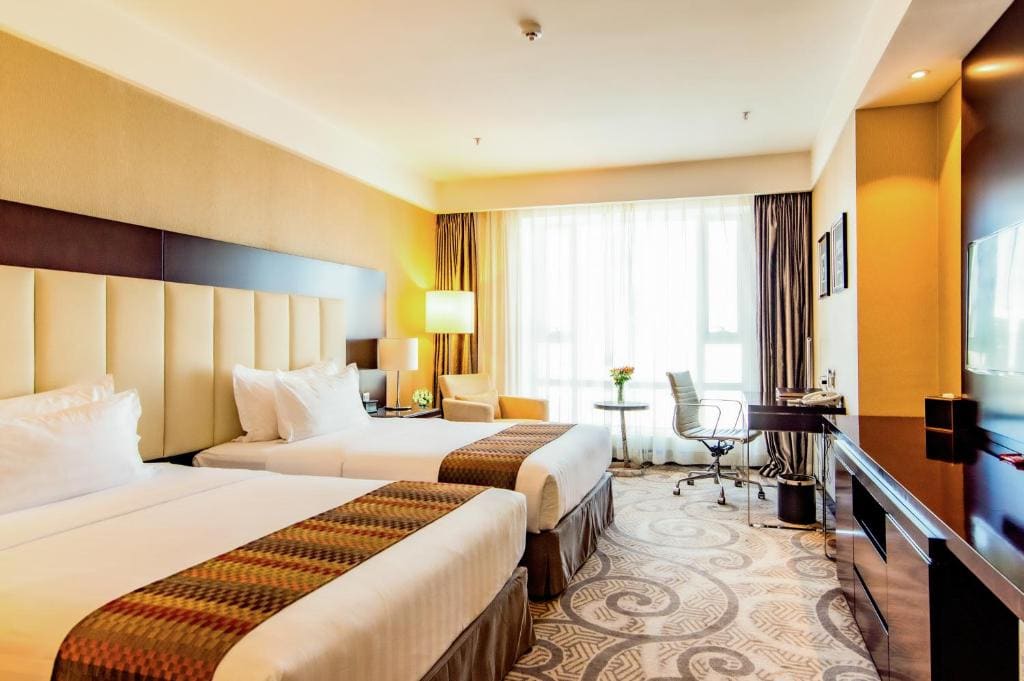 Twin Deluxe with Breakfast room - Image 2