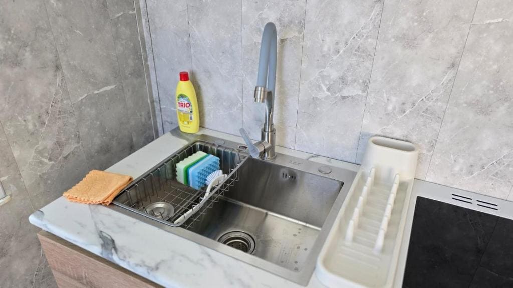 Apartment with Shower room - Image 1