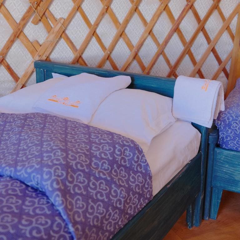 Standard Triple Room room - Image 2