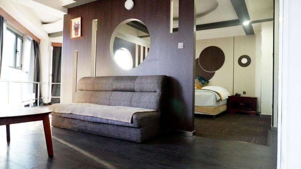 Deluxe Double room - Image 3