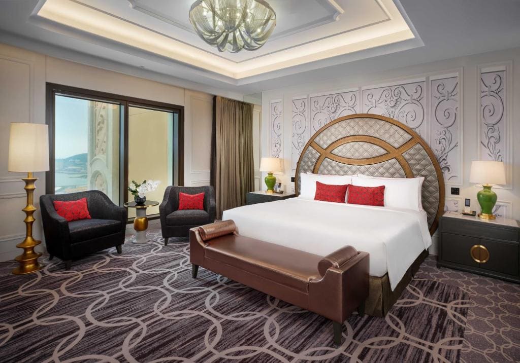 Kameo Suite room - Image 3