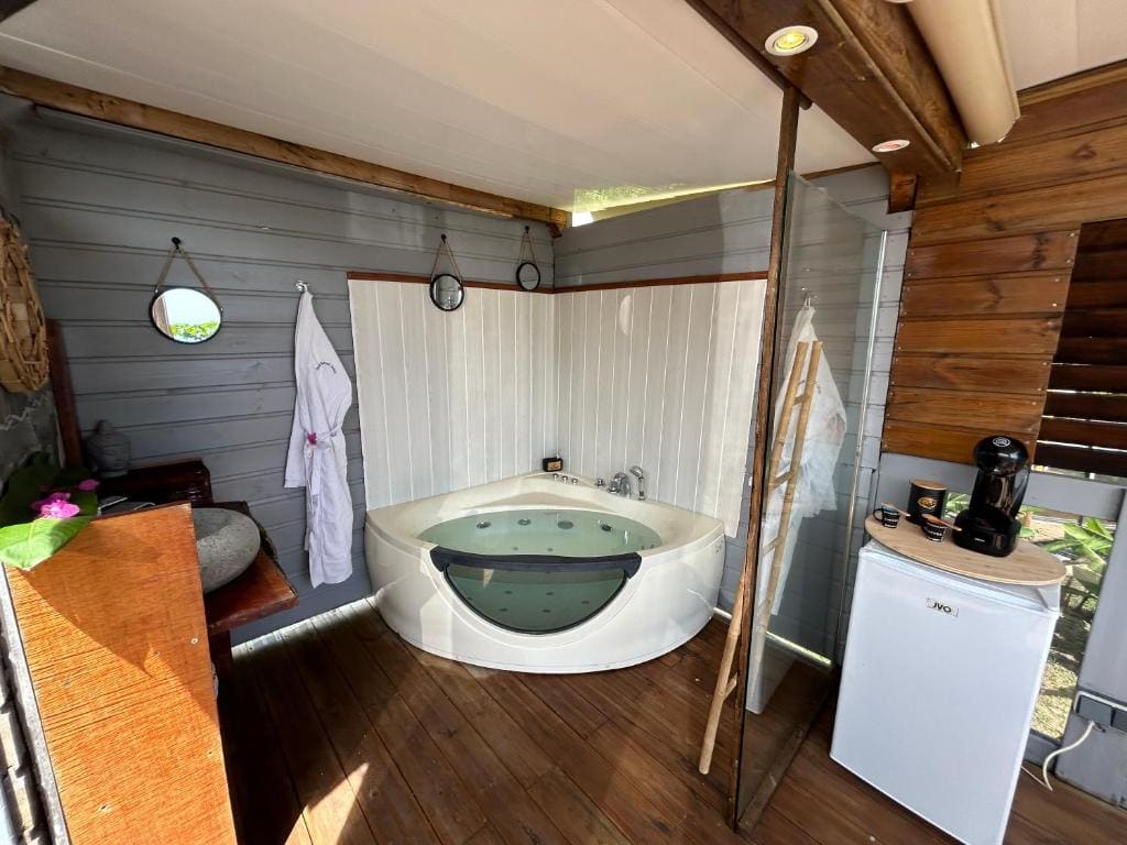 Aquadom room - Image 2