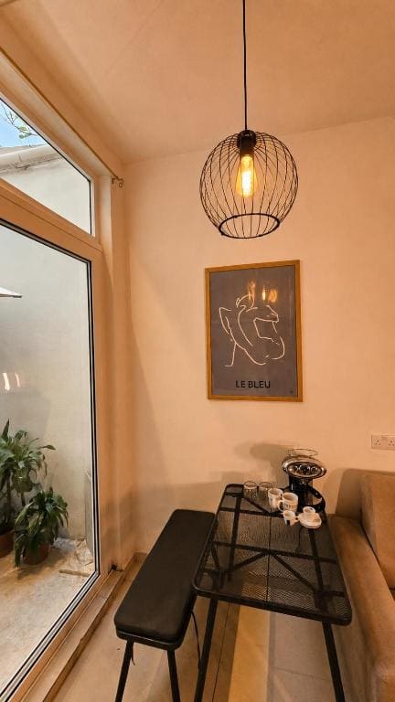 Deluxe Courtyard Room room - Image 2