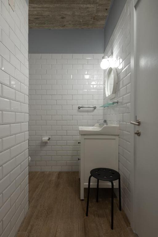 Studio with Balcony room - Image 3