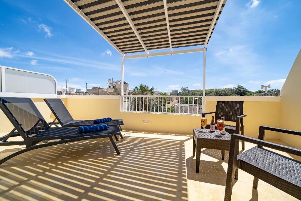 Superior Room with Terrace room - Image 3