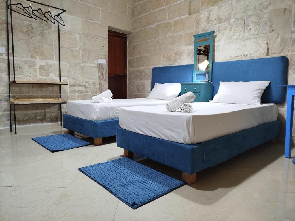 Twin Room with Terrace room - Image 3