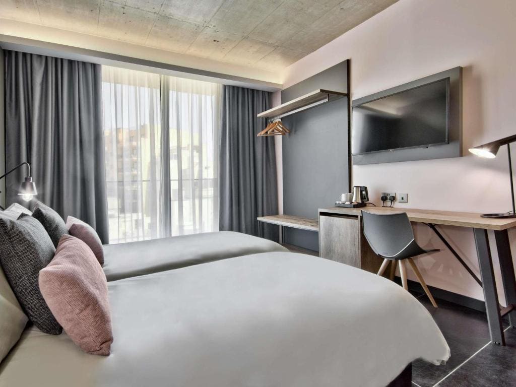 Classic Room with Double Bed room - Image 2