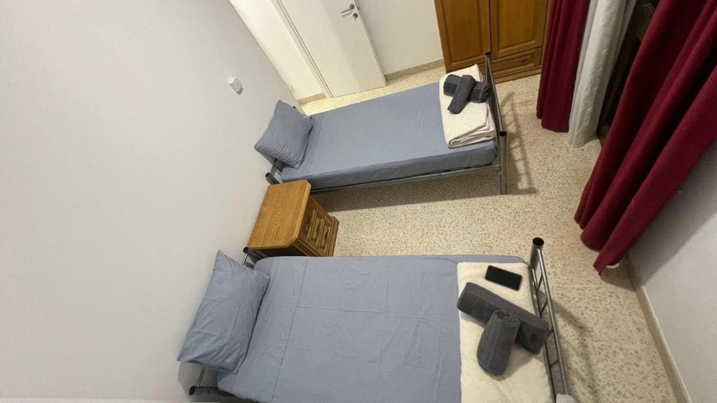 Double Room with Shared Bathroom room - Image 1