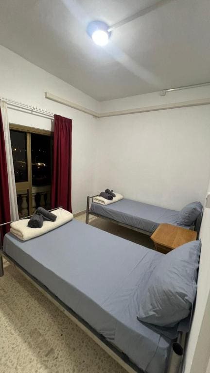 Double Room with Shared Bathroom room - Image 3