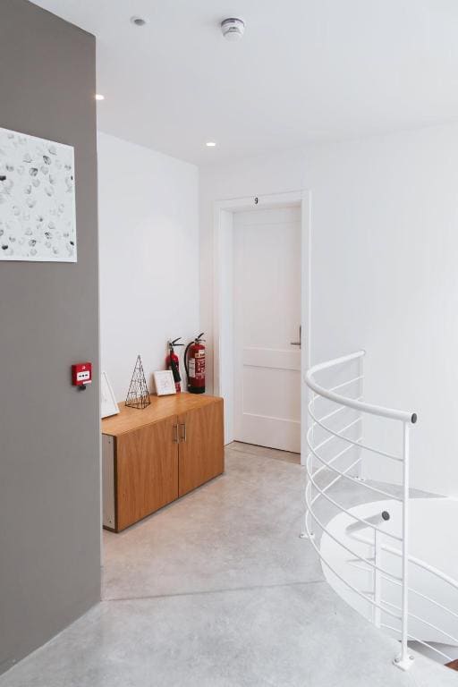 Double Room with Balcony room - Image 2