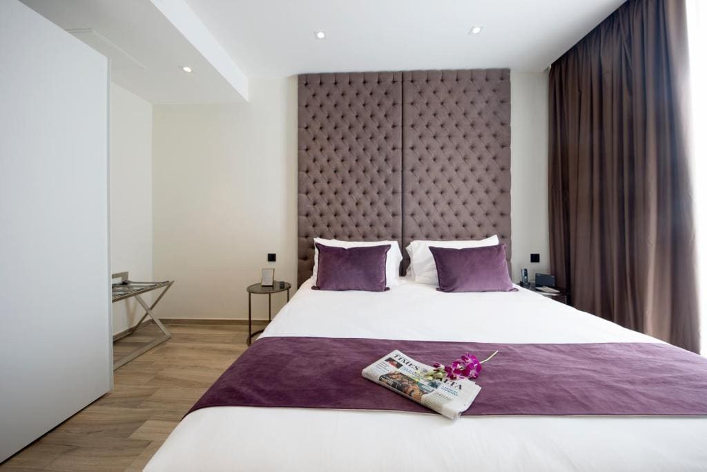 Superior Double or Twin Room room - Image 2