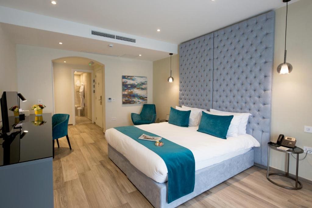 Superior Double or Twin Room room - Image 1