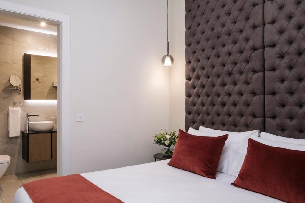 Corner Suite room - Image 2